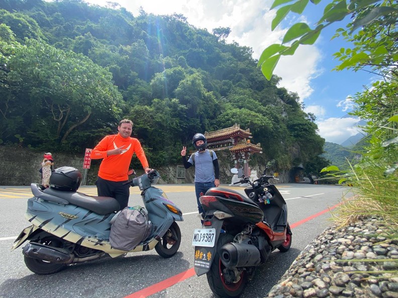 在台中住了12年,Allen 已經非常融入台灣。(圖片取自 Lifeintaiwan 臉書)