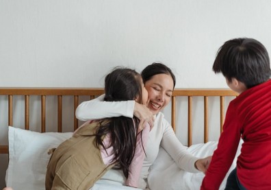 不在愛中，就在恐懼中！和孩子對話前，先緩一下，覺察自己