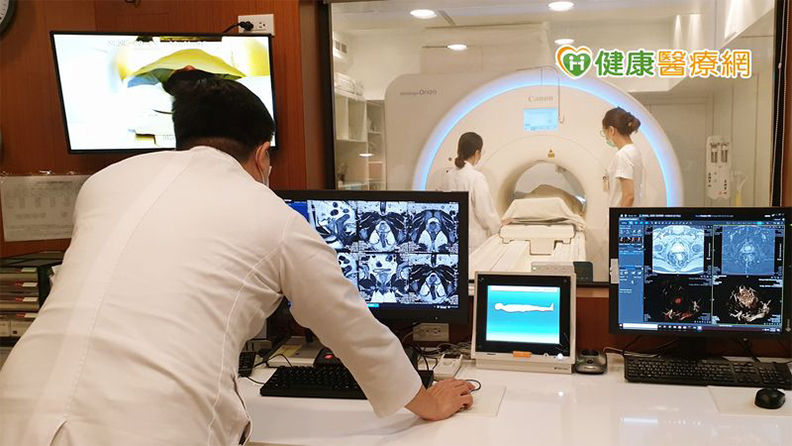 「攝護腺磁振造影檢查」能清楚呈現病灶大小與周邊組織分界,是攝護腺癌的進階篩檢利器之一。