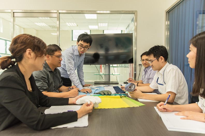 透過同仁們的腦力激盪與團結合作,豪紳的作品屢創佳績。