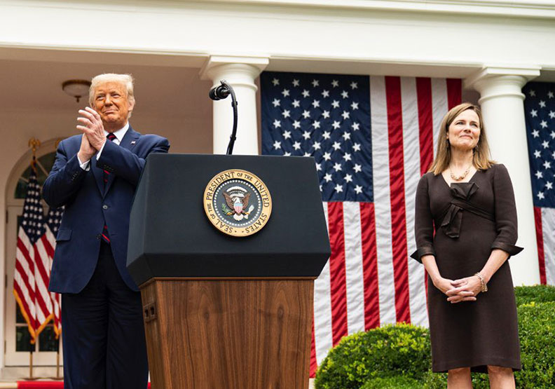 川普於9月27日正式提名保守派的聯邦上訴法院法官巴瑞特(Amy Coney Barrett)為大法官。