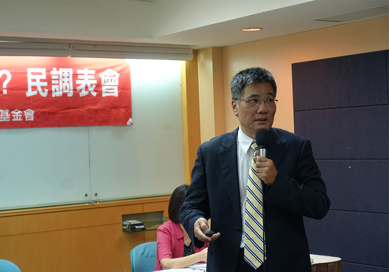 草根基金會民調召集人顏永森。蔣濬浩攝