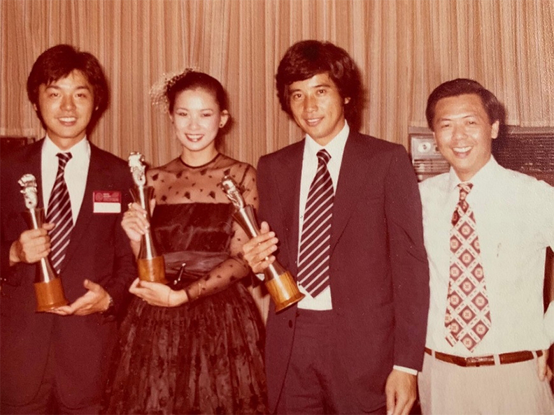 1978年,周丹薇(左2)以《花落水流紅》一片,贏得第25屆亞洲影展悲劇片最佳女主角獎。