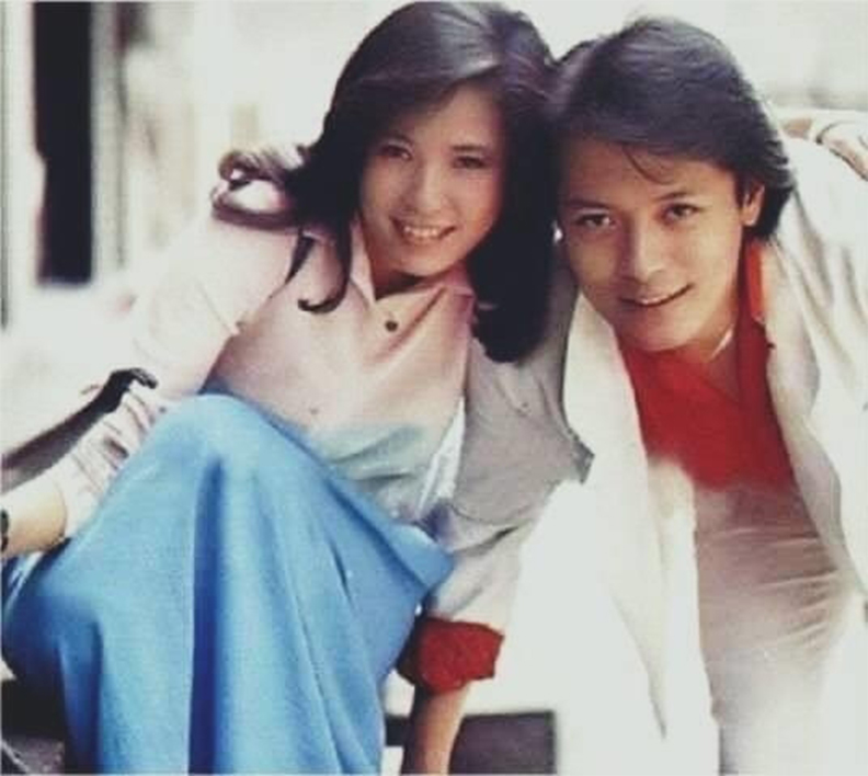 昔時周丹薇與劉文正合影。