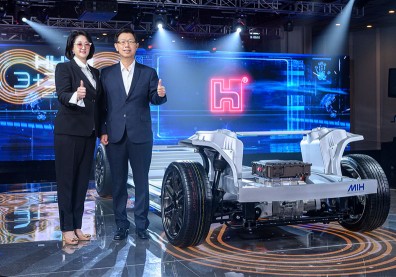 鴻海攜手裕隆！大秀電動車平台，卻一首歌逼哭裕隆老臣？