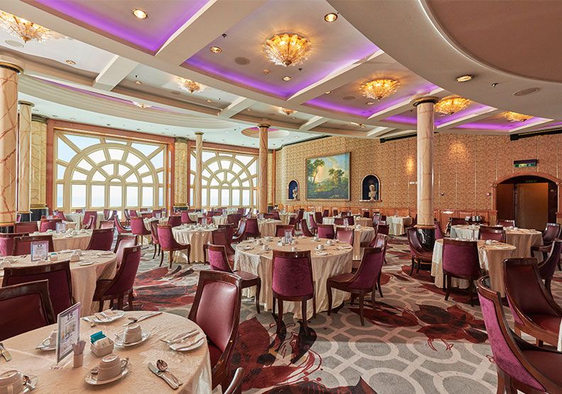 探索夢號中西式餐廳星夢餐廳。雄獅旅遊提供