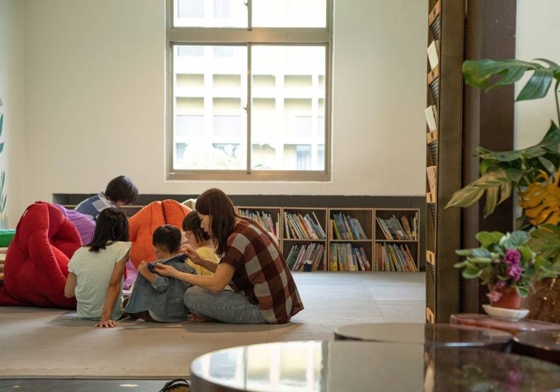 台東故事館將有許多免費的公共空間,比如二樓的親子閱讀區,家長可以帶小朋友來看童書同樂。