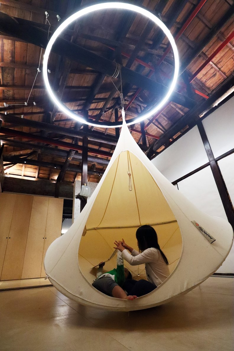 孩子們在這個創意空間玩得不亦樂乎。