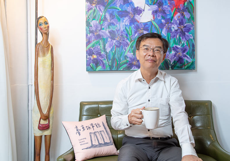 台東縣政府文化處長鍾青柏。