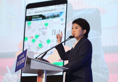 盧秀燕:台中防疫超前部署,「紓困九箭」拚經濟