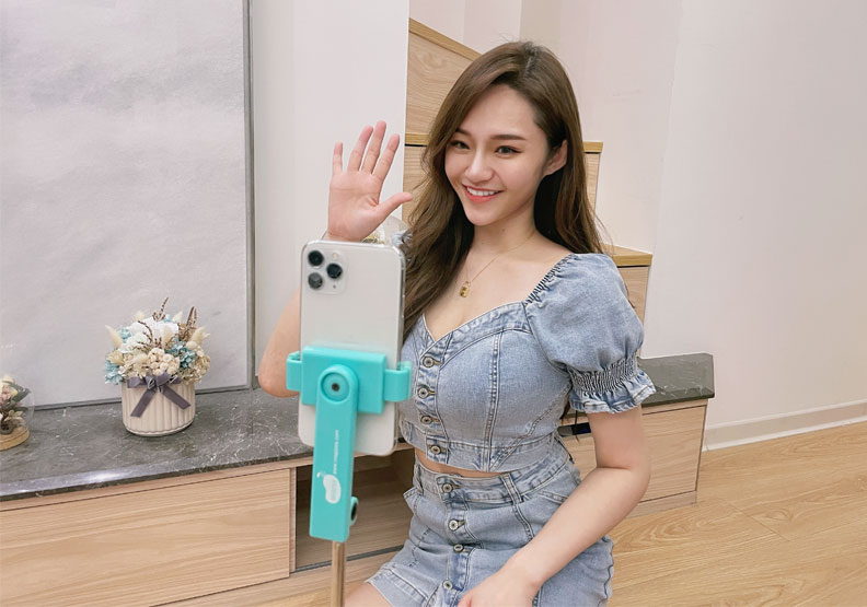 直播主「小歐拉」。小歐拉提供