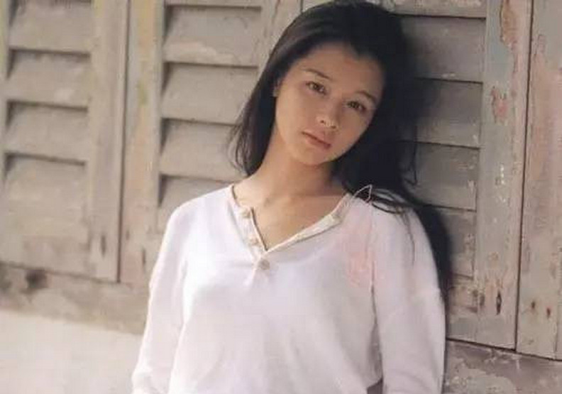 很早就出道的徐若瑄,是為了給媽媽更好的生活