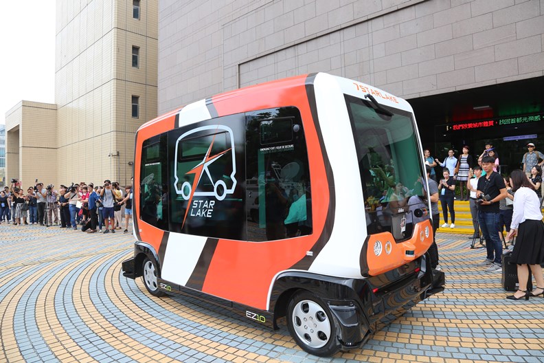 無人車是許多政府單位躍躍欲試的新科技。