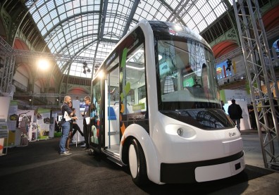 「無人車」解決了塞車，卻可能引發更多問題？