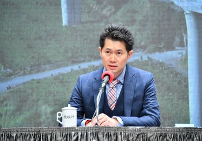 政院發言人丁怡銘為失言風波請辭!蘇貞昌慰留不成勉予同意