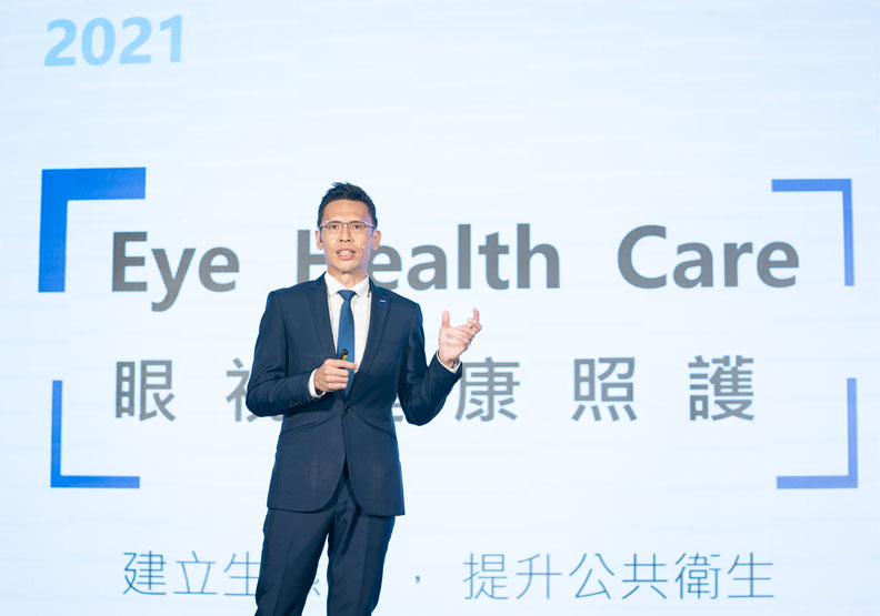 蔡司台灣總經理章平達,是蔡司收回台灣經銷代理權、併購經銷商與創立台灣辦公室的關鍵人物。蔡司提供