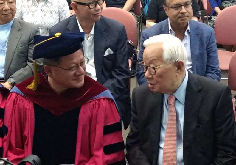 輝達創辦人黃仁勳與台積電創辦人張忠謀。輝達提供