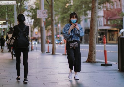 本土連7天確診破百例！共存、清零掀論戰，醫曝當前重要關鍵