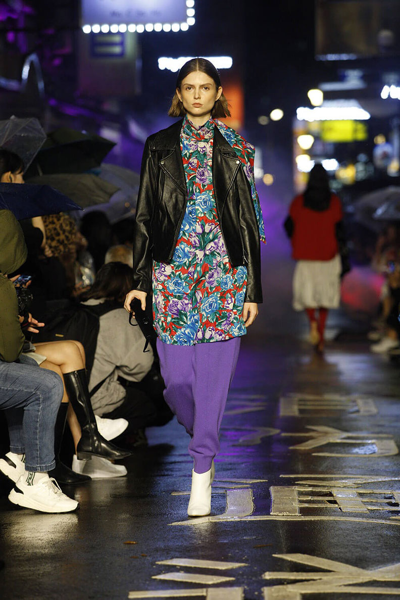 模特兒整體造型搭配。取自BeautiMode