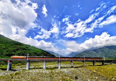 玩一次3萬元！台鐵「鳴日號」神秘啟動，贏家私房路線曝光