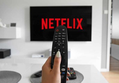 Netflix又漲了！不畏疫情，宅經濟帶頭突圍，網紅+聯名推升驚人消費力