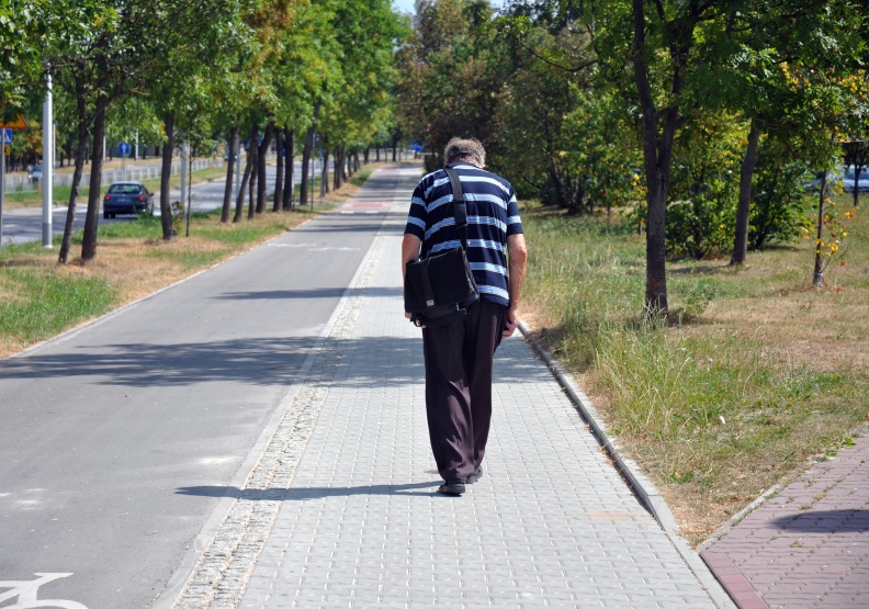 走路變慢恐是失智症警訊！簡單一習慣增2%「腦記憶體」
