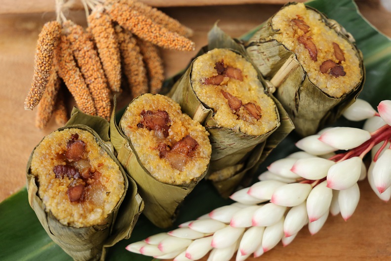 部落族人以小米為主食,金崙部落「祈納福」是原民部落傳統美食之一,使用糯米、小米包豬肉等餡料,只要是部落的小米收穫祭或是接待貴賓,一定會準備祈納福招待。