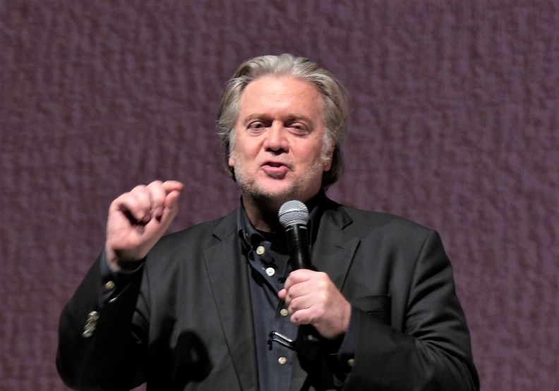 前白宮首席策略長兼美國總統顧問班農(Steve Bannon)。取自維基百科。