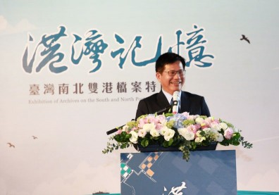 華航新塗裝「CHINA AIRLINES」大幅縮小！林佳龍：留空間放台灣意象