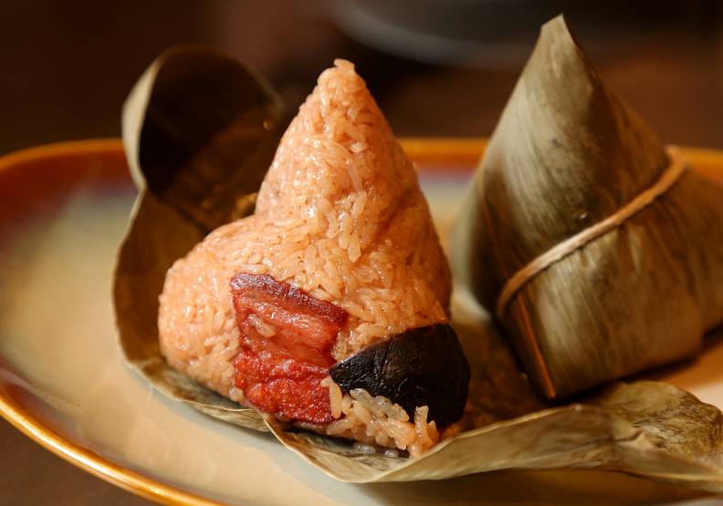 「噶瑪蘭東坡肉粽」廣受饕客好評。張智傑攝