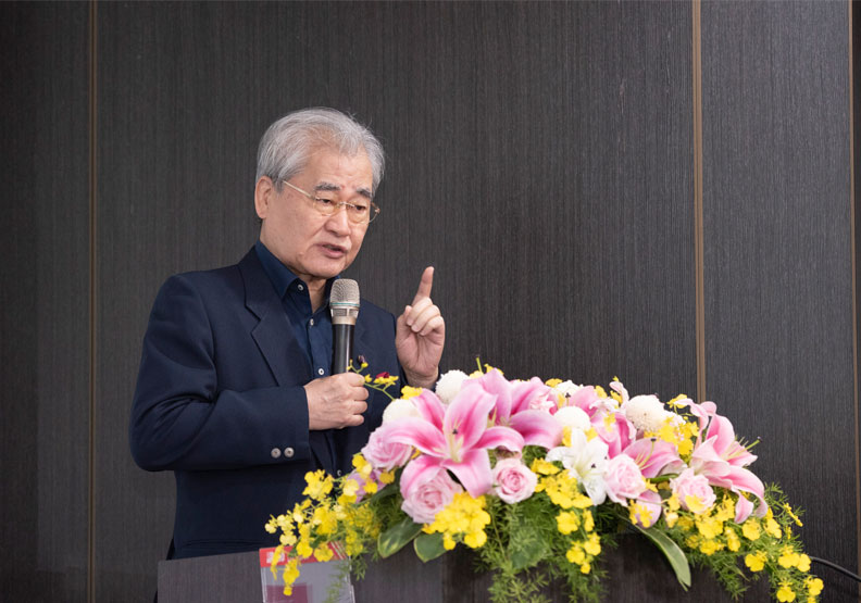 前行政院長毛治國。得人資源整合提供