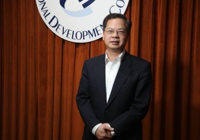 國發會主委龔明鑫：台灣保住產業實力，2021非常樂觀