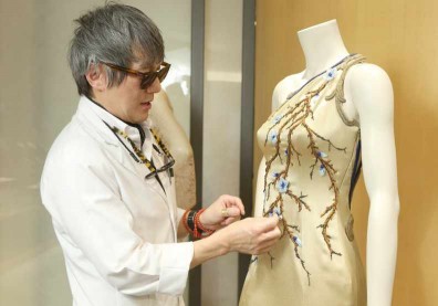 大師方國強捐出為林志玲設計的禮服！與不丹皇太后共同響應慈善