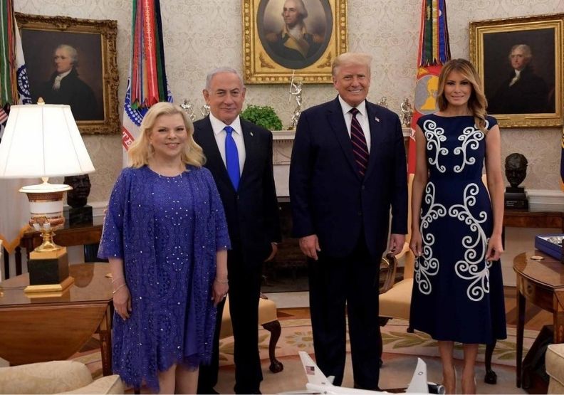 左二為以色列總理內唐亞胡(Benjamin Netanyahu)。取自其臉書。