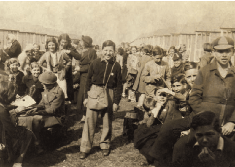 小時候的Jack Petchey。取自5050-Man