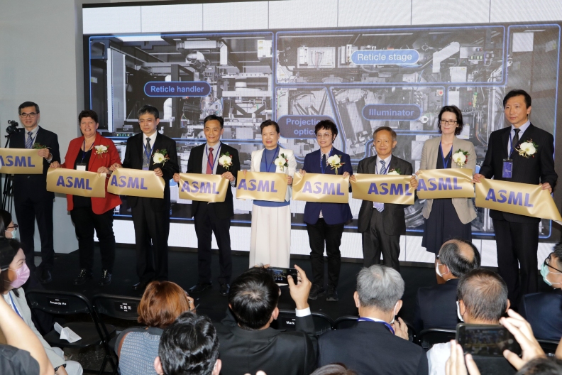 半導體大咖ASML進駐南科設立EUV技術培訓中心　黃偉哲期能快馬加鞭共創雙贏。