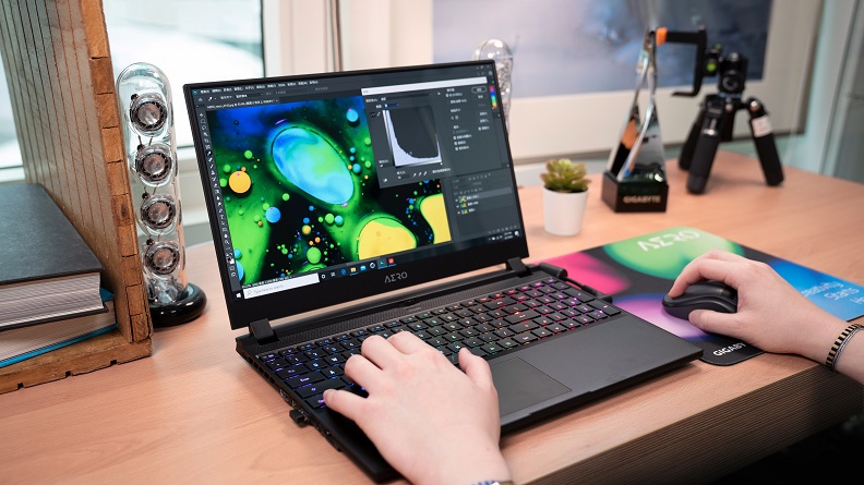 技嘉科技以造就市場上最頂級的筆電精品為目標，期待在國際走出MIT的品牌優勢。