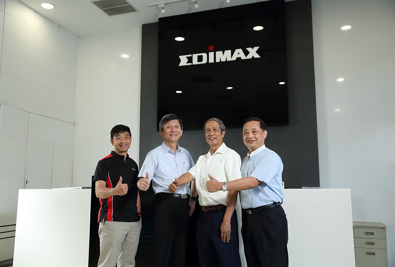 公司菁英團隊不斷開發新產品,為品牌形象持續加分!