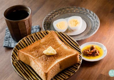 跟著台灣食材探險家顧瑋一窺大稻埕裡的簡單早餐！