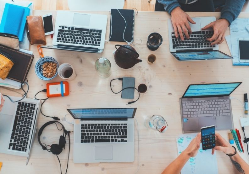 圖／本集《學一件事》學克服拖延。取自unsplash。 