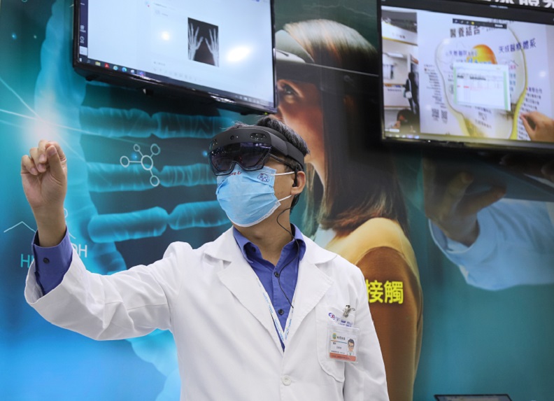 天成與微軟合作,將混合實境(MR)運用到醫療現場。