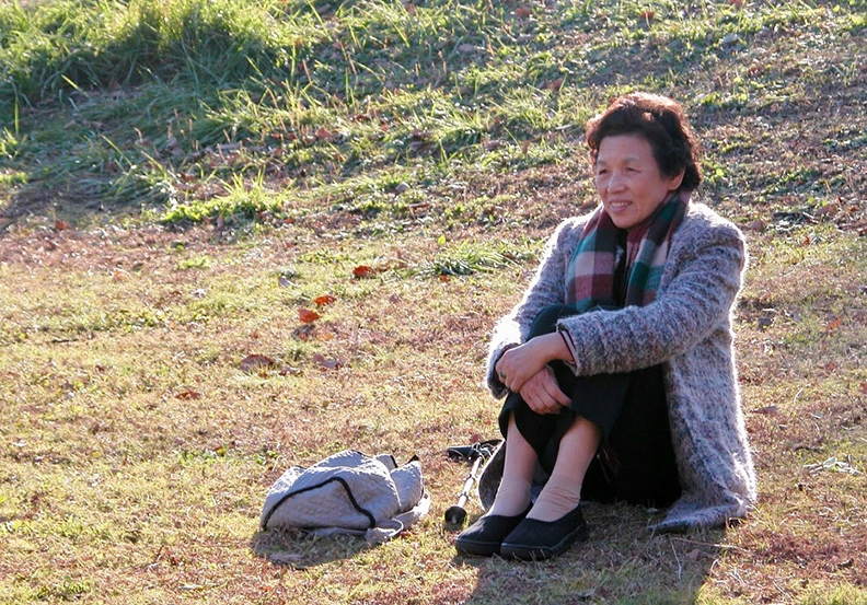 在孩子們的回憶中,畢媽媽善良、聰明,但前半生過得相當辛苦。