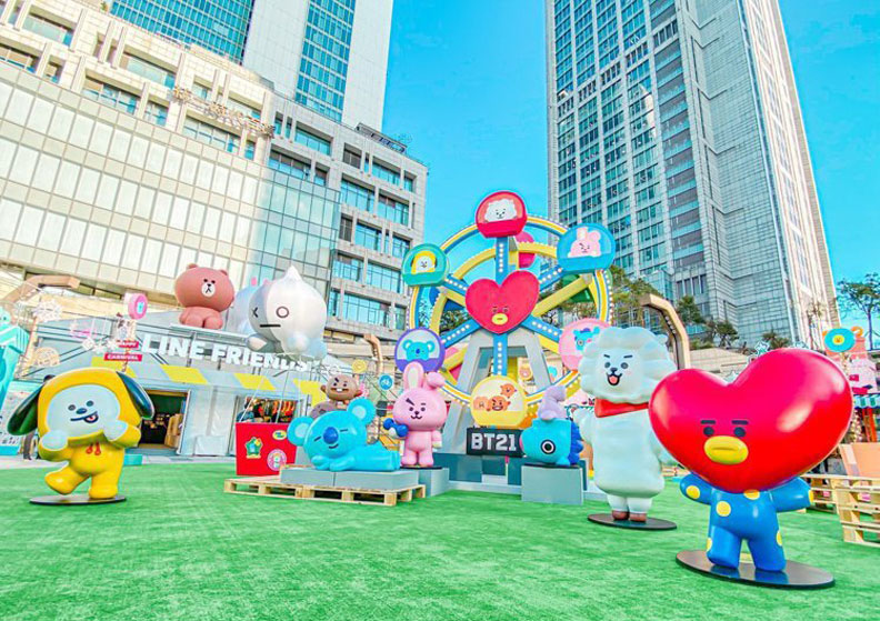 統一時代百貨2F夢廣場「LINE FRIENDS CARNIVAL派對時光」。取自統一時代臉書