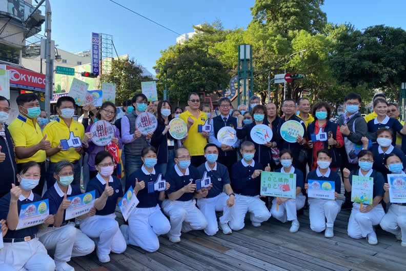 臺中市環保局透過與慈濟基金會合作，公私協力共推減塑同盟