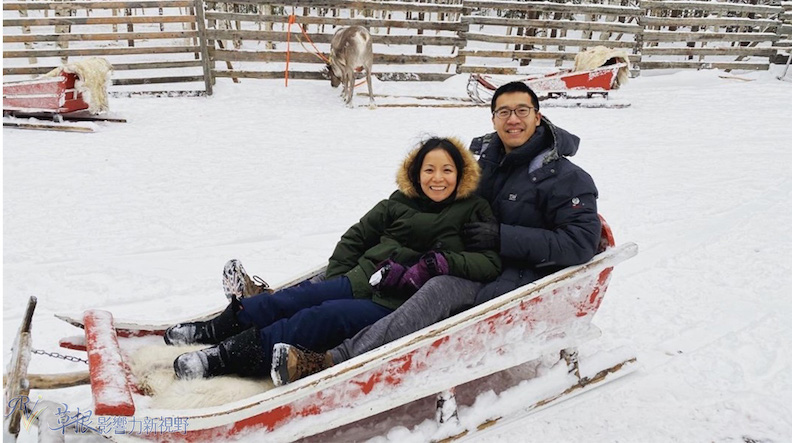 我和C是最後一批搭乘雪橇的賓客,也是這趟旅行中難得的兩人時光。有家人幫忙看小孩,才能擁有久違的夫妻獨處時光。
