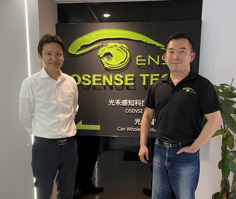 擁有新創經驗的大慶證券科技長沈育德(左)。 圖片取自創業爆走王臉書