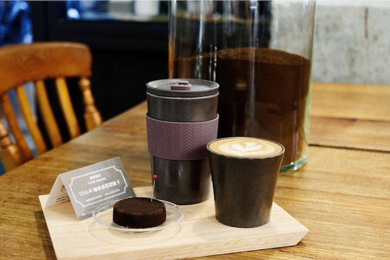 Coffee-cycle咖啡渣體驗推廣永續材質杯具。取自Beautimode