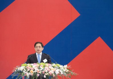 管中閔三箭齊發,帶領台大國際排名衝進「雙百大」