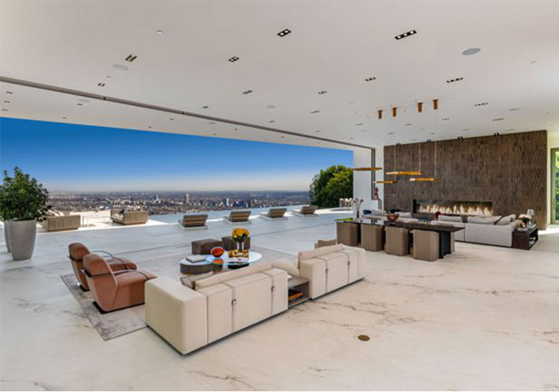 比佛利山莊地區兩處豪宅今年以7550萬美元出售給同一買家。THE BEVERLY HILLS ESTATES,取自網路