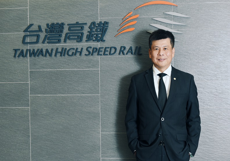 台灣高鐵資訊處副總經理顏昭立表示,數位客服的隨時隨行更能滿足顧客即時需求,縮短旅客線上等候客服時間。